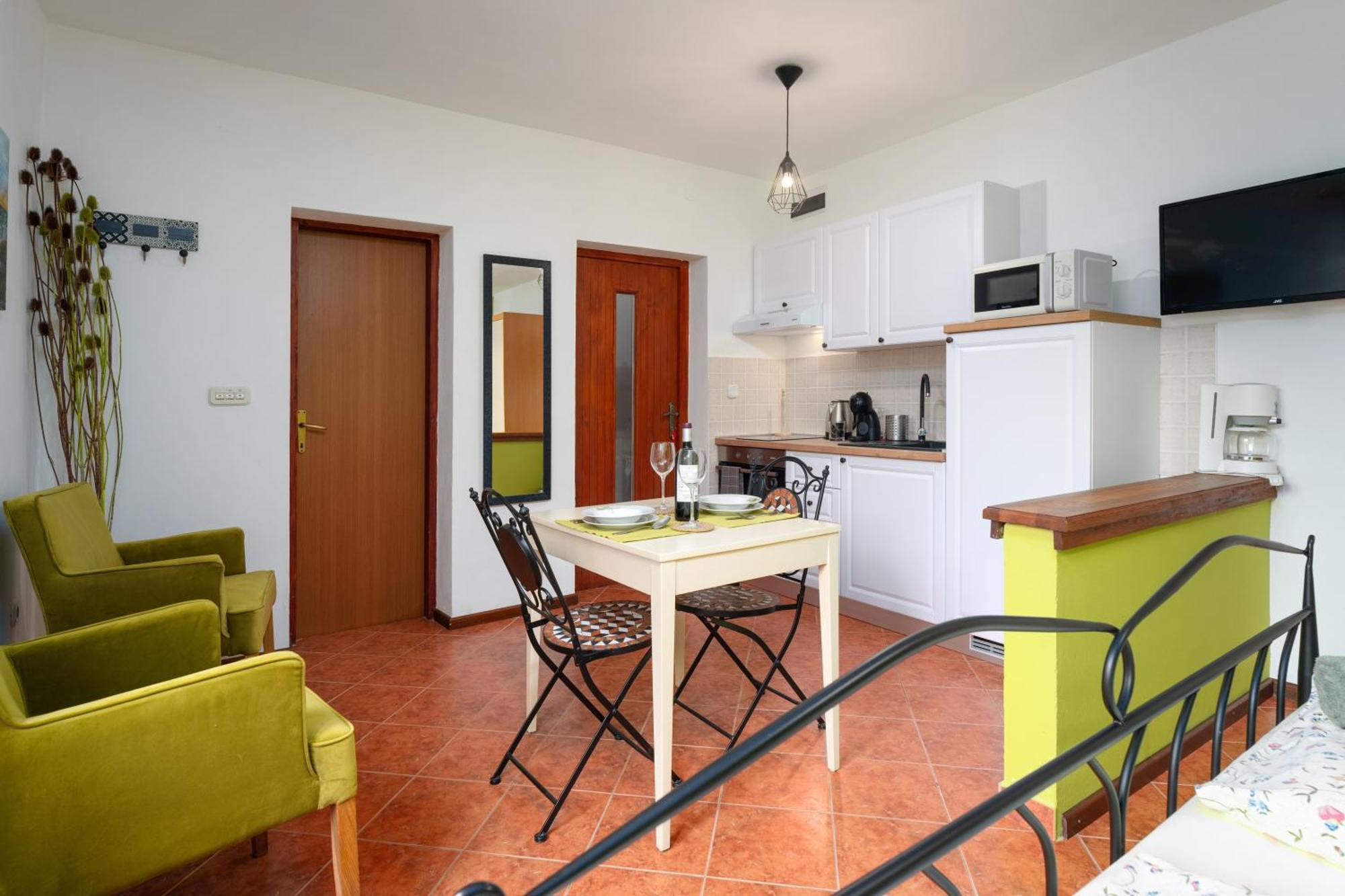 Studio Apartment Vrsar Eksteriør billede